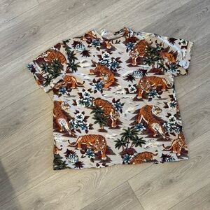 Men’s H&M all over print tee